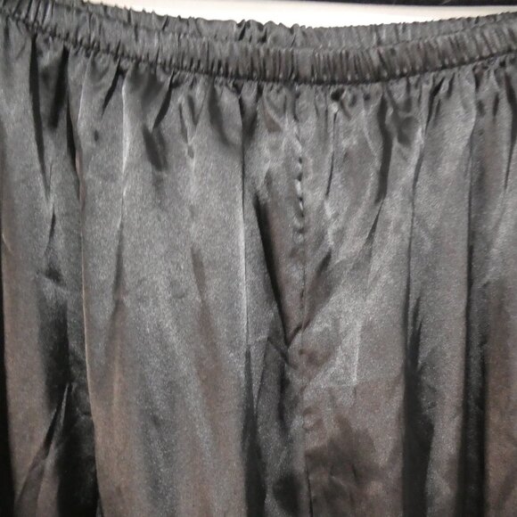 Unbranded | 2XL | Black Satin Texture Slip-On Loungewear Pants | Elastic Waist - Picture 4 of 16